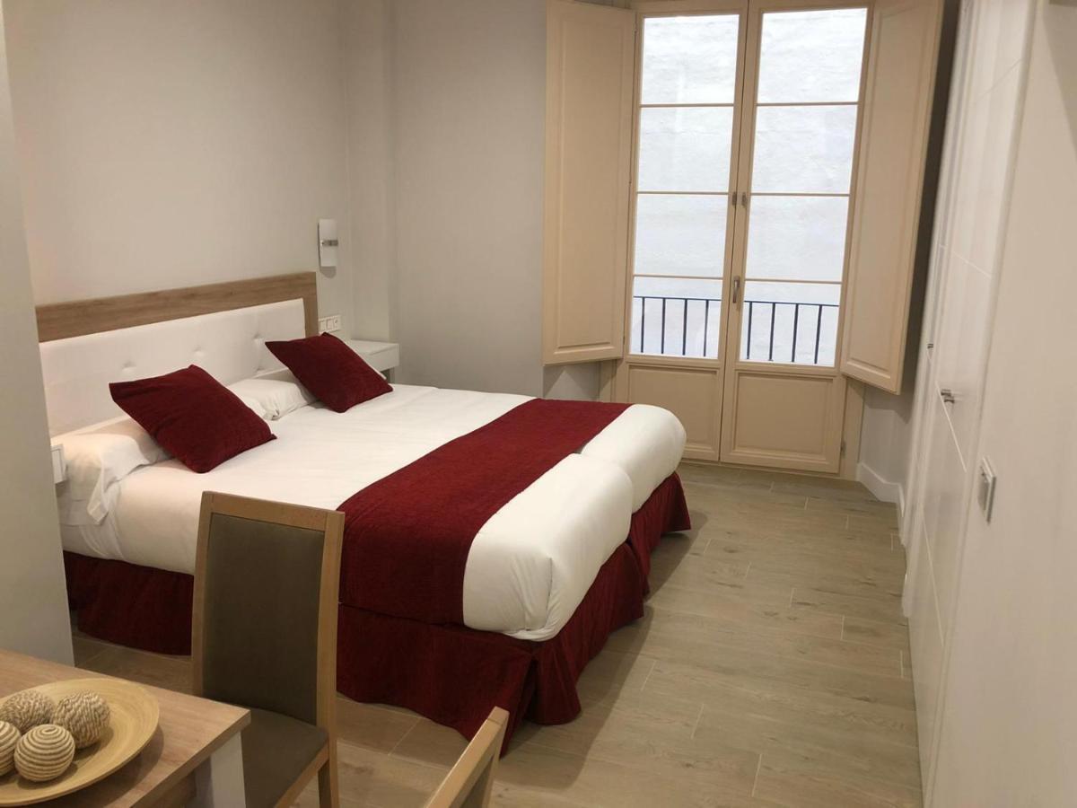 Pinar Malaga Rooms Bagian luar foto