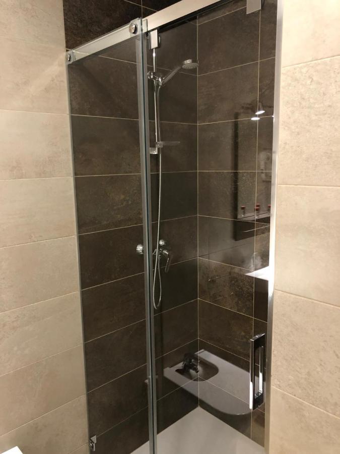 Pinar Malaga Rooms Bagian luar foto